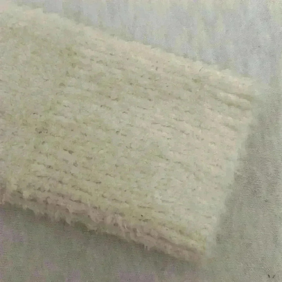 Honeydew Cheers Sweater Cream Sweater with Red Embroidery Women’s Size Small - Picture 7 of 11